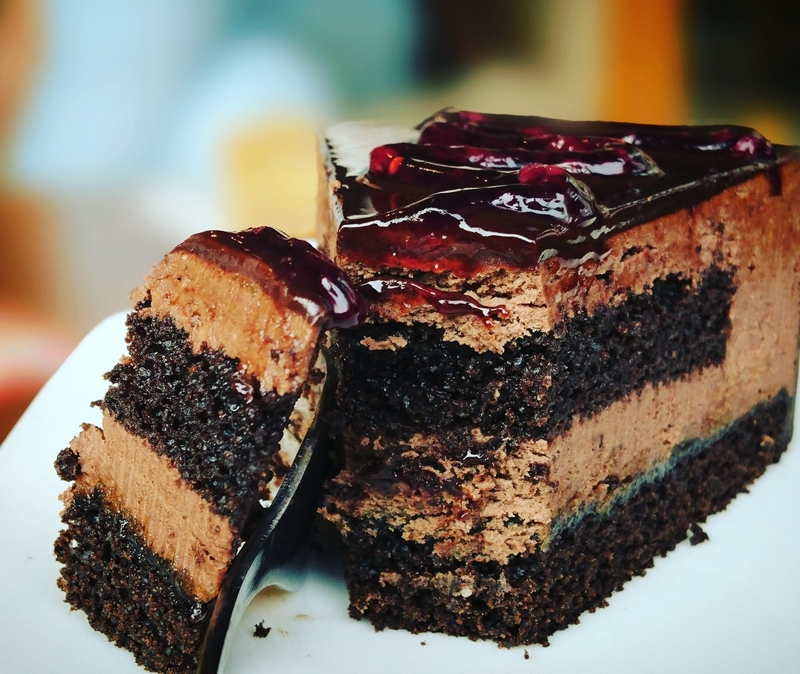Exploring the Flavorful World of Bangalore's Best Birthday Cakes – Frozen  Bottle